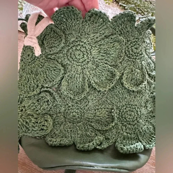 Free People Best In Show Bucket Bag in Hunter Green NWOT $108 - Picture 5 of 12